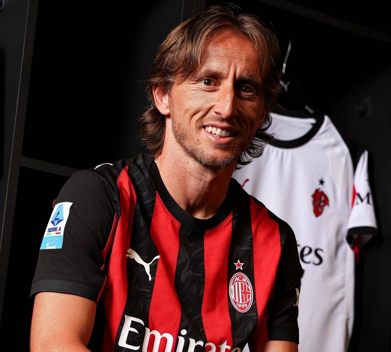 荷甲半场：梅尔韦尔德破门，肖蒂尔建功，兹沃勒2-1海伦芬