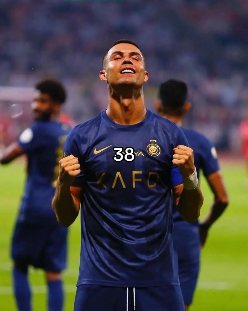 2K26能力值更新：哈登+1升至90，詹姆斯-2跌至92